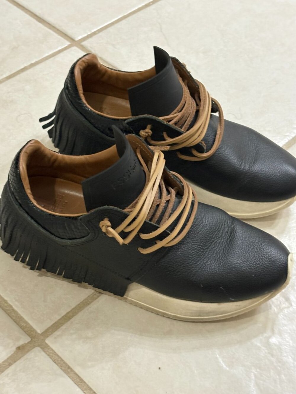 Esseutesse Leather Fringe Sneakers